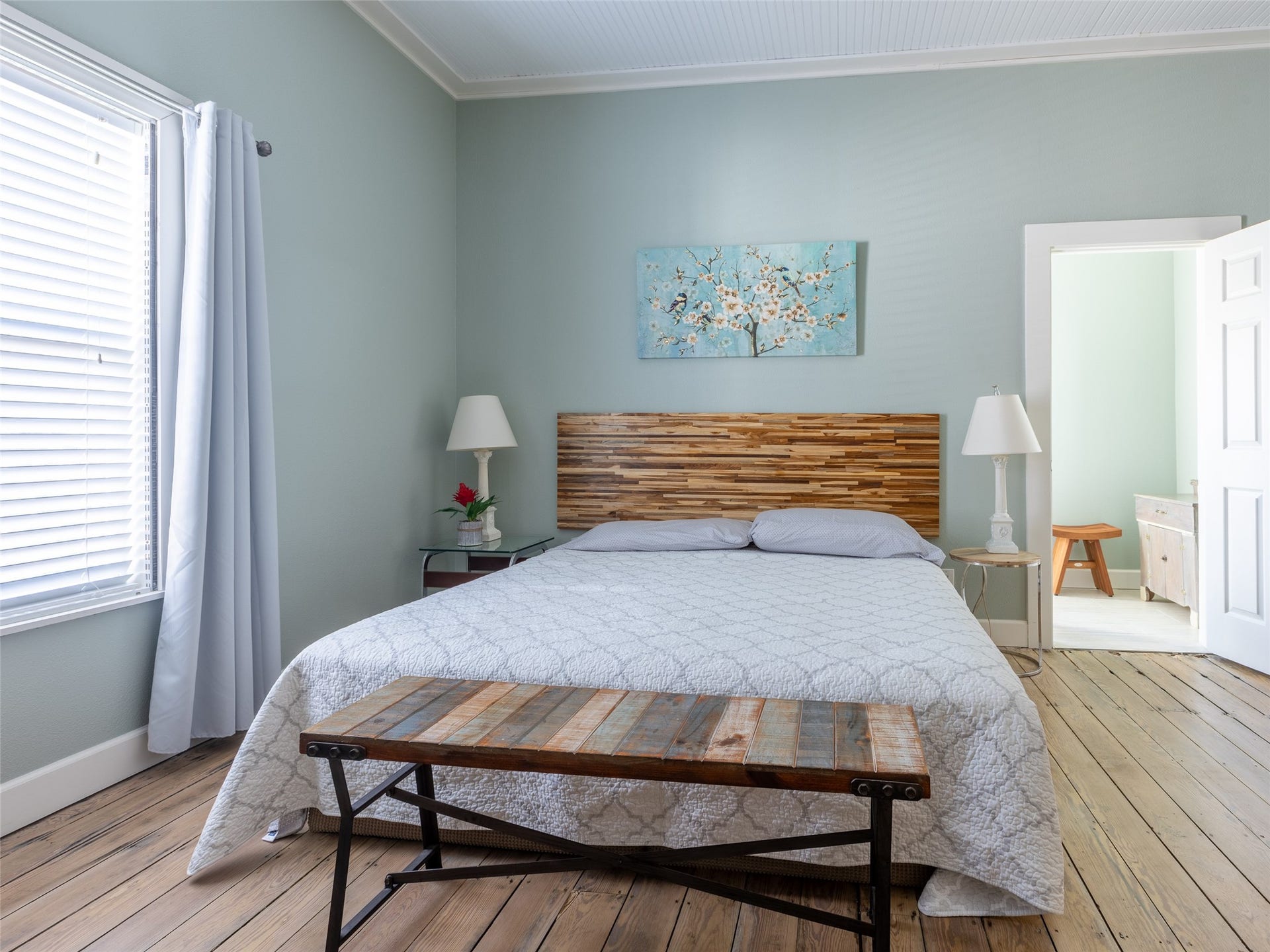 1817 Avenue O, Galveston, TX 77550 Principal bedroom