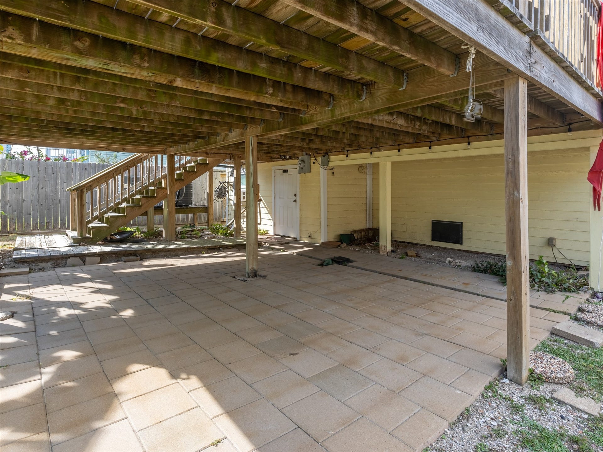 1817 Avenue O, Galveston, TX 77550 Under the deck in back patio