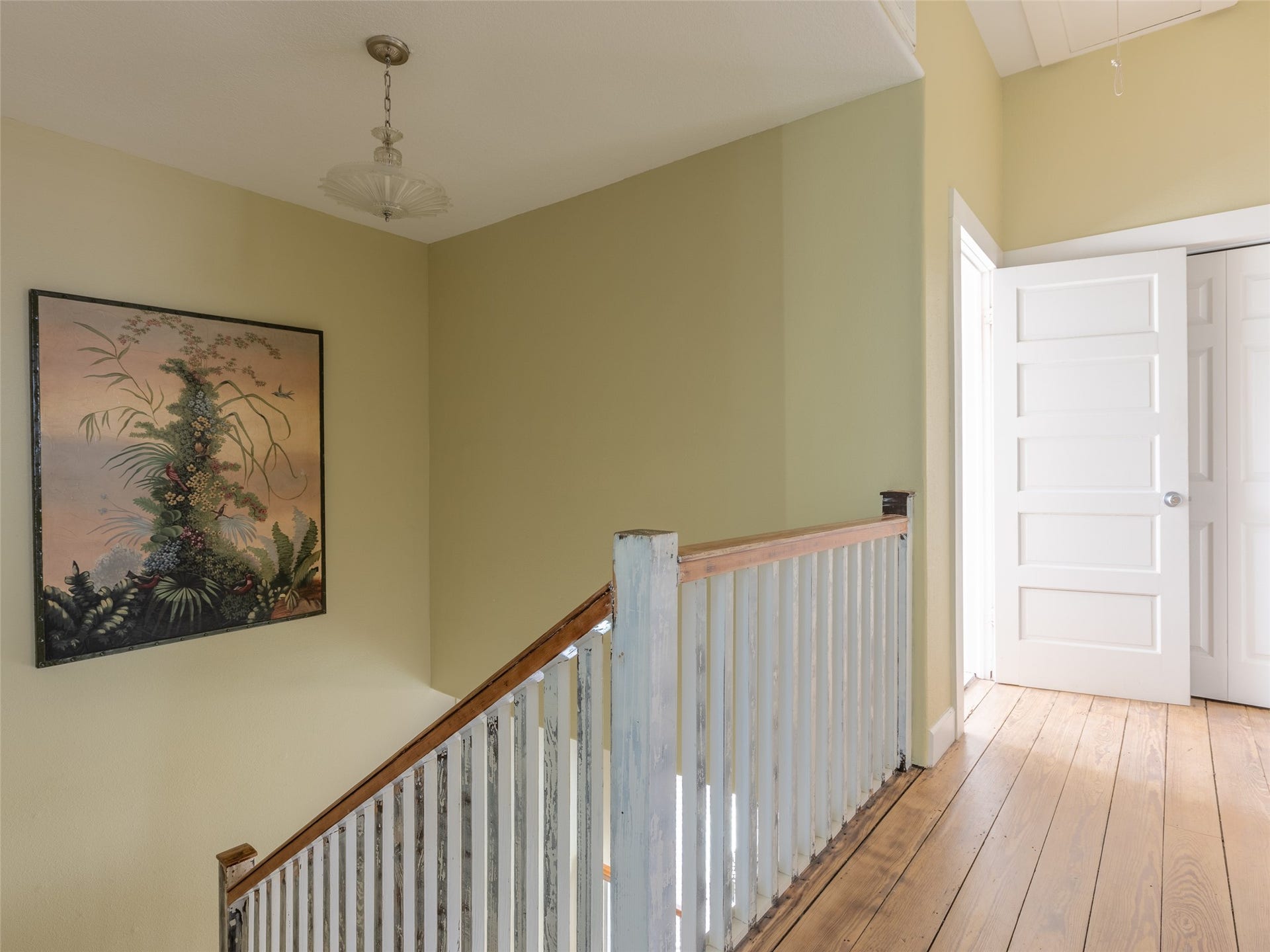 1817 Avenue O, Galveston, TX 77550 Hallway