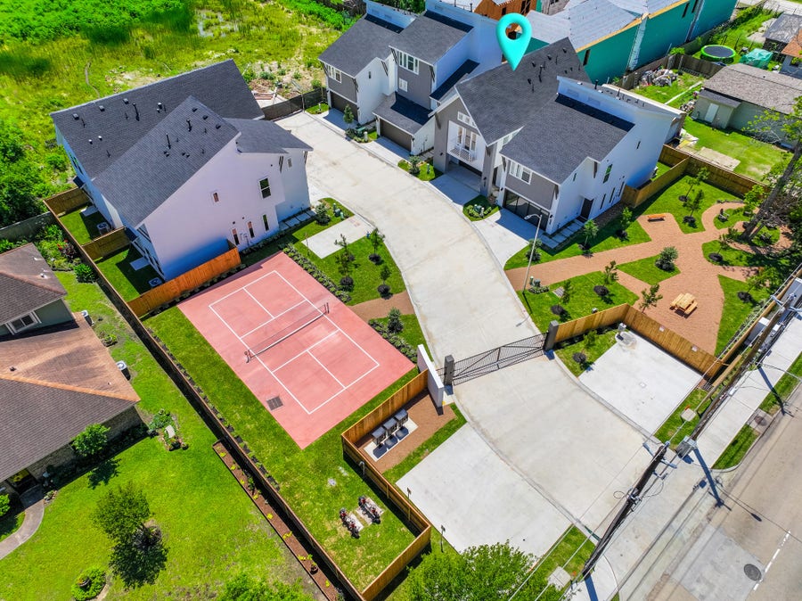 Property photo for 7605 Victory Reserve Street, Houston, TX