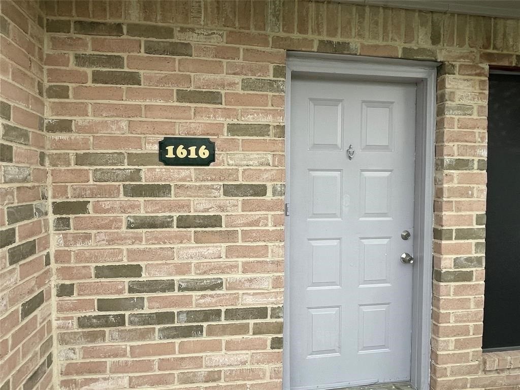 1616 Good Day Drive, Missouri City, TX 77459 1616 Good Day Drive, Missouri City, TX 77459