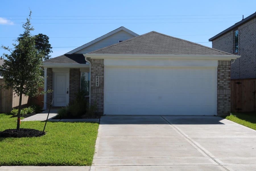 Property photo for 6245 Alder Creek Drive, Montgomery, TX
