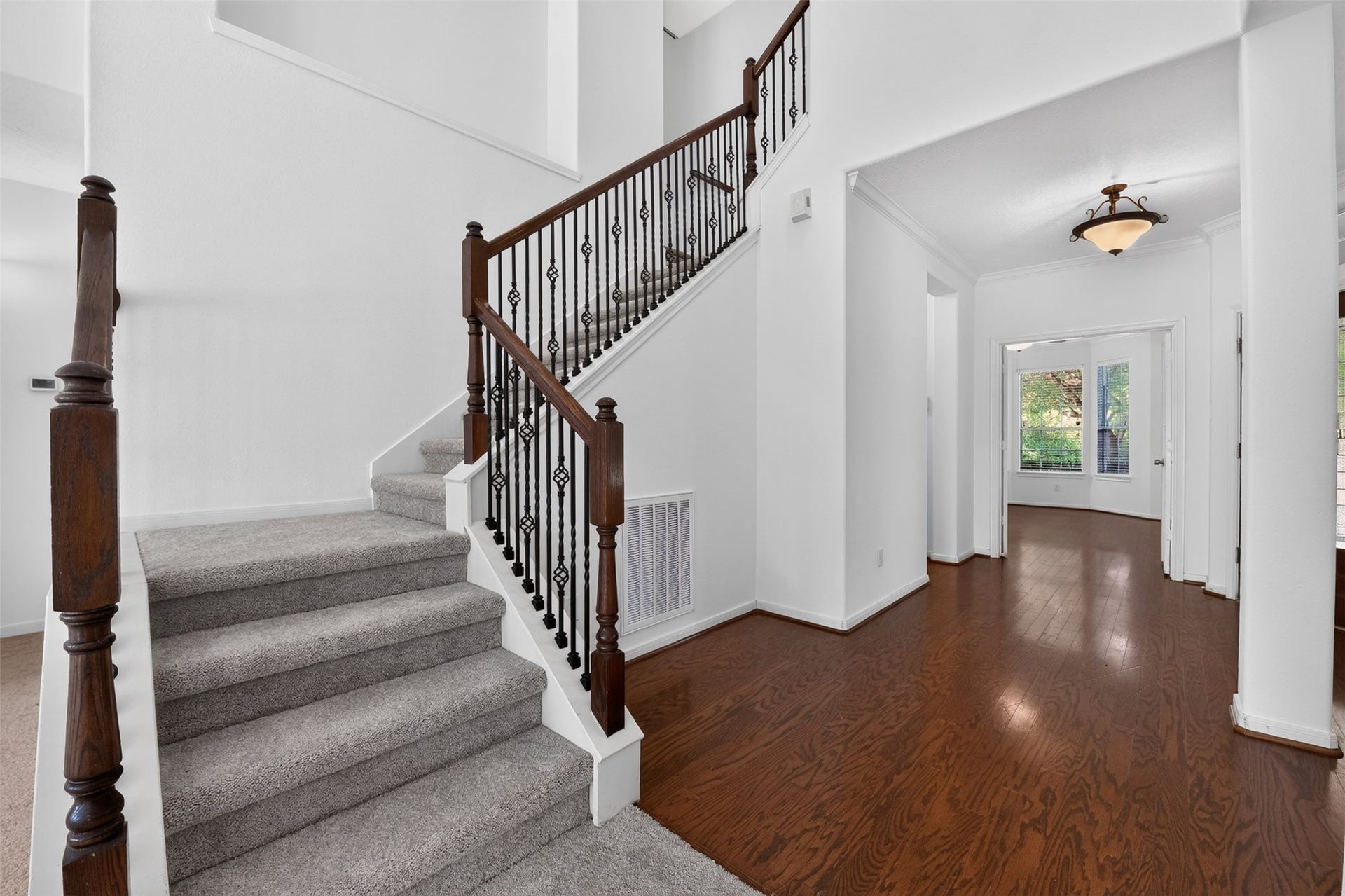 3 W Archwyck Circle, The Woodlands, TX 77382 3 W Archwyck Circle, The Woodlands, TX 77382