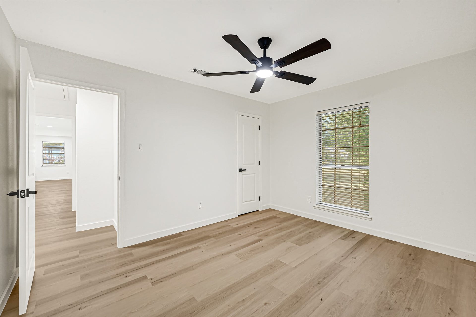 3225 Bostic Street, Houston, TX 77093 3225 Bostic Street, Houston, TX 77093