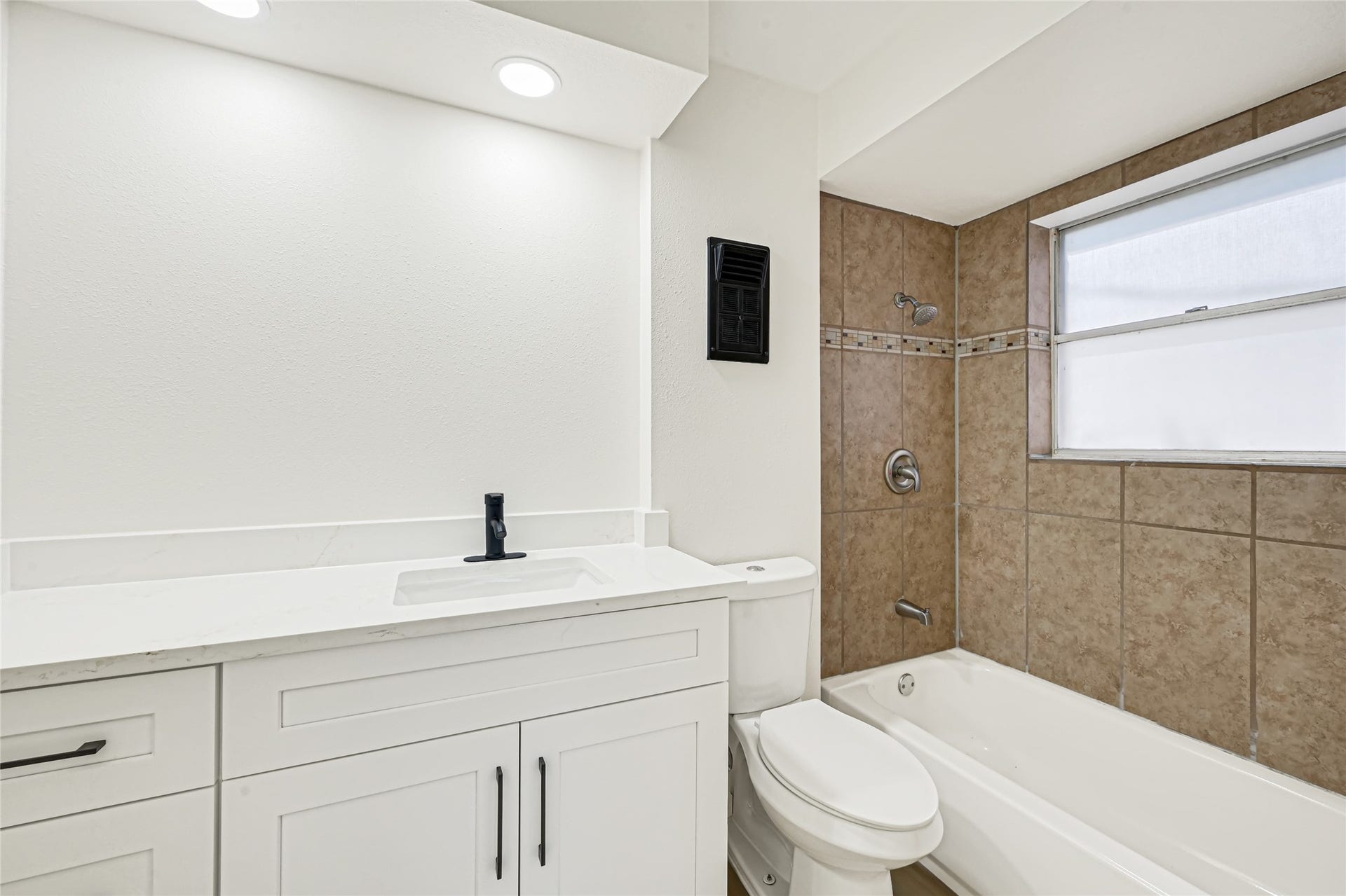 3225 Bostic Street, Houston, TX 77093 3225 Bostic Street, Houston, TX 77093
