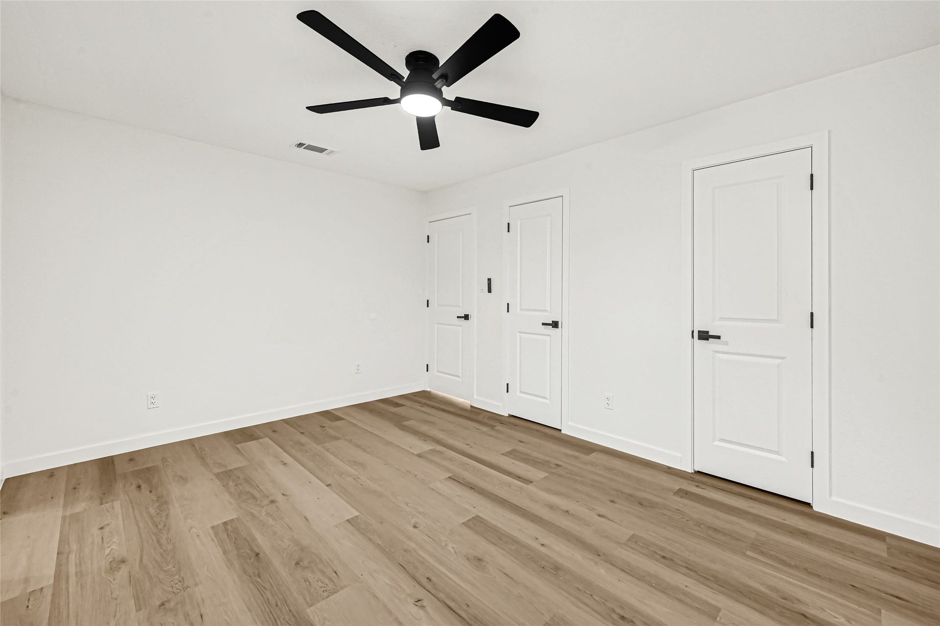3225 Bostic Street, Houston, TX 77093 3225 Bostic Street, Houston, TX 77093