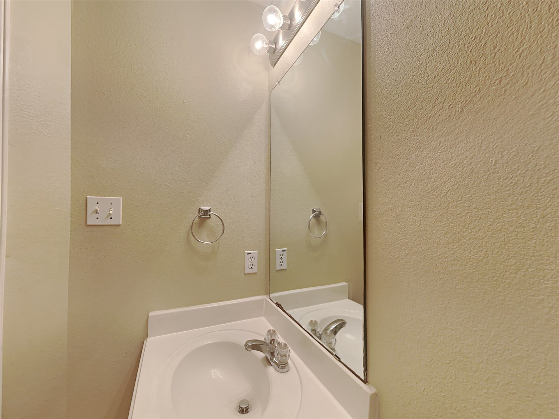 30611 S Sulphur Creek Drive, Magnolia, TX 77355 30611 S Sulphur Creek Drive, Magnolia, TX 77355