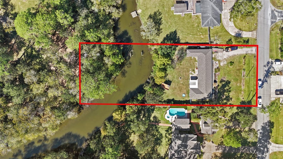 Property photo for 3322 Oak Drive, Dickinson, TX