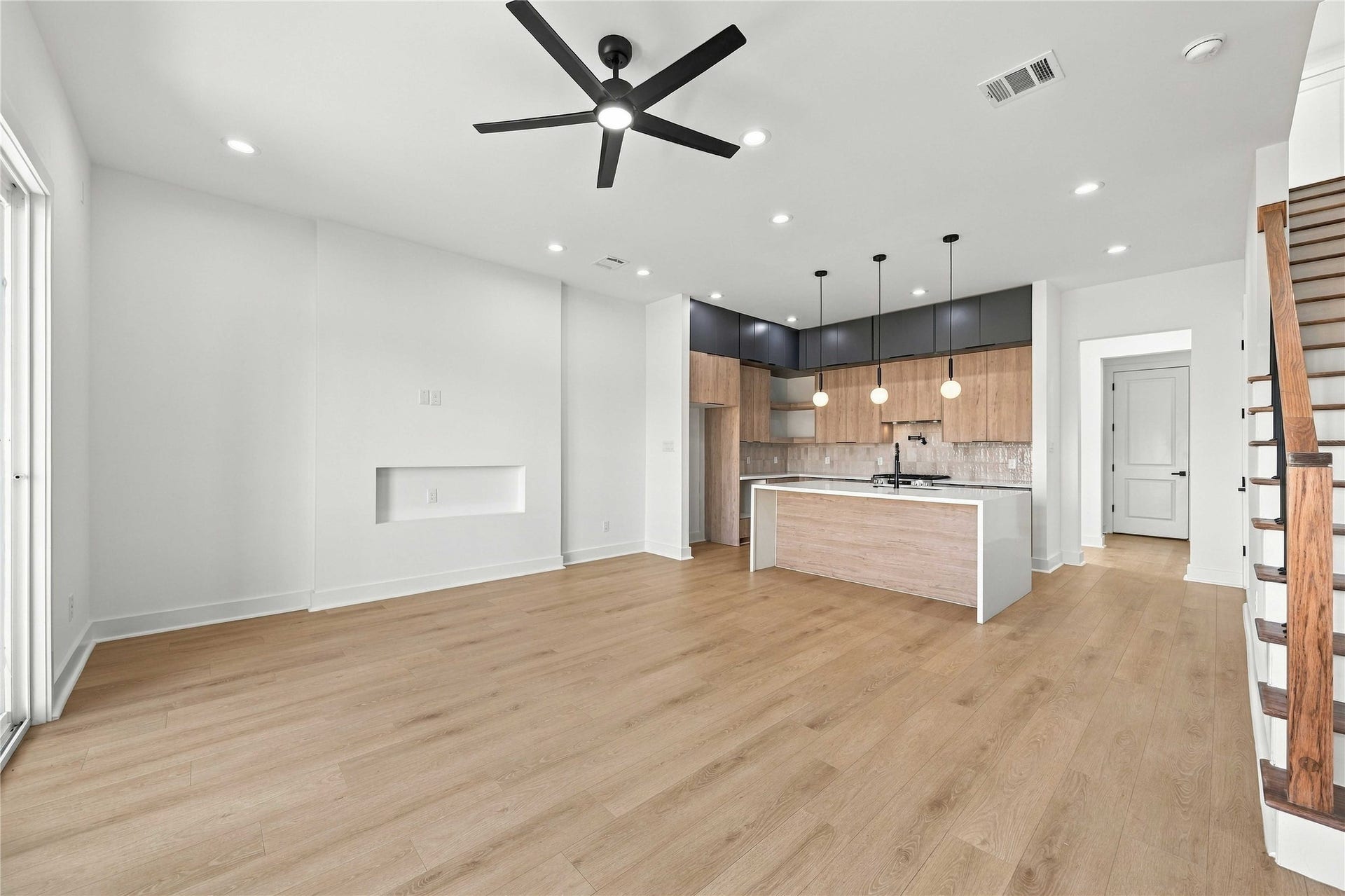 1414 Copeland Street, #A, Houston, TX 77020 1414 Copeland Street, #A, Houston, TX 77020