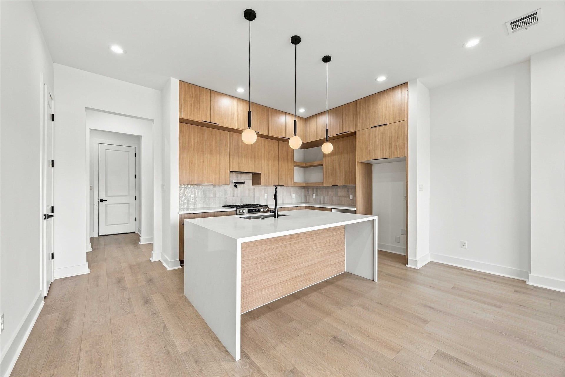 1414 Copeland Street, #A, Houston, TX 77020 1414 Copeland Street, #A, Houston, TX 77020