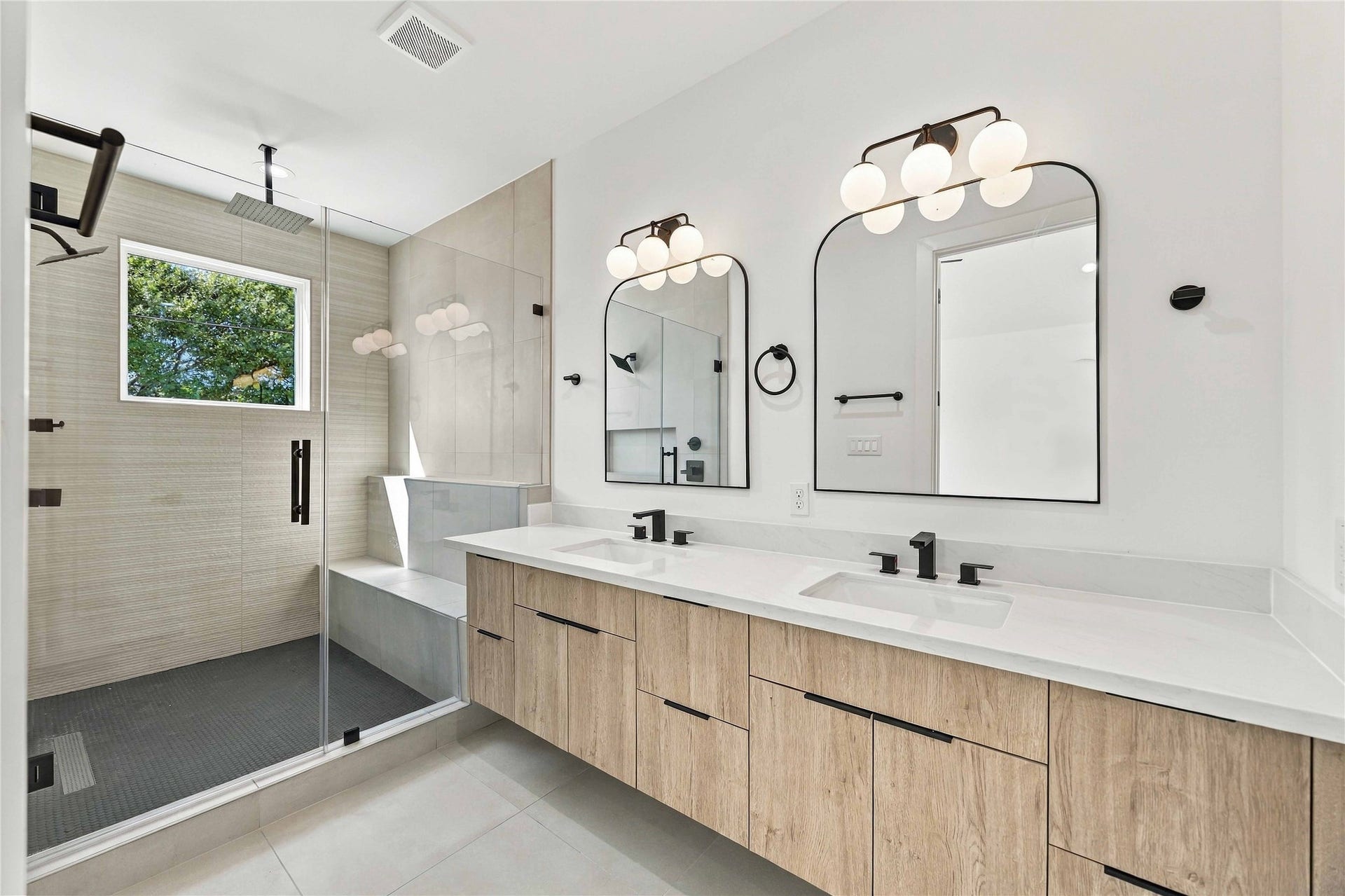 1414 Copeland Street, #A, Houston, TX 77020 1414 Copeland Street, #A, Houston, TX 77020