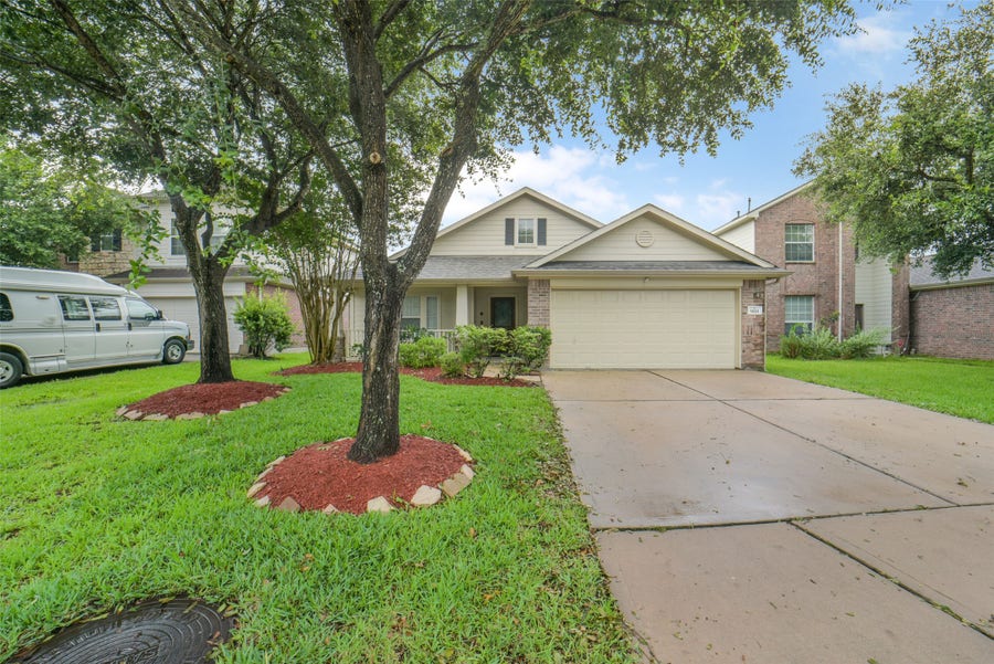 Property photo for 9211 Taftsberry Drive, Houston, TX