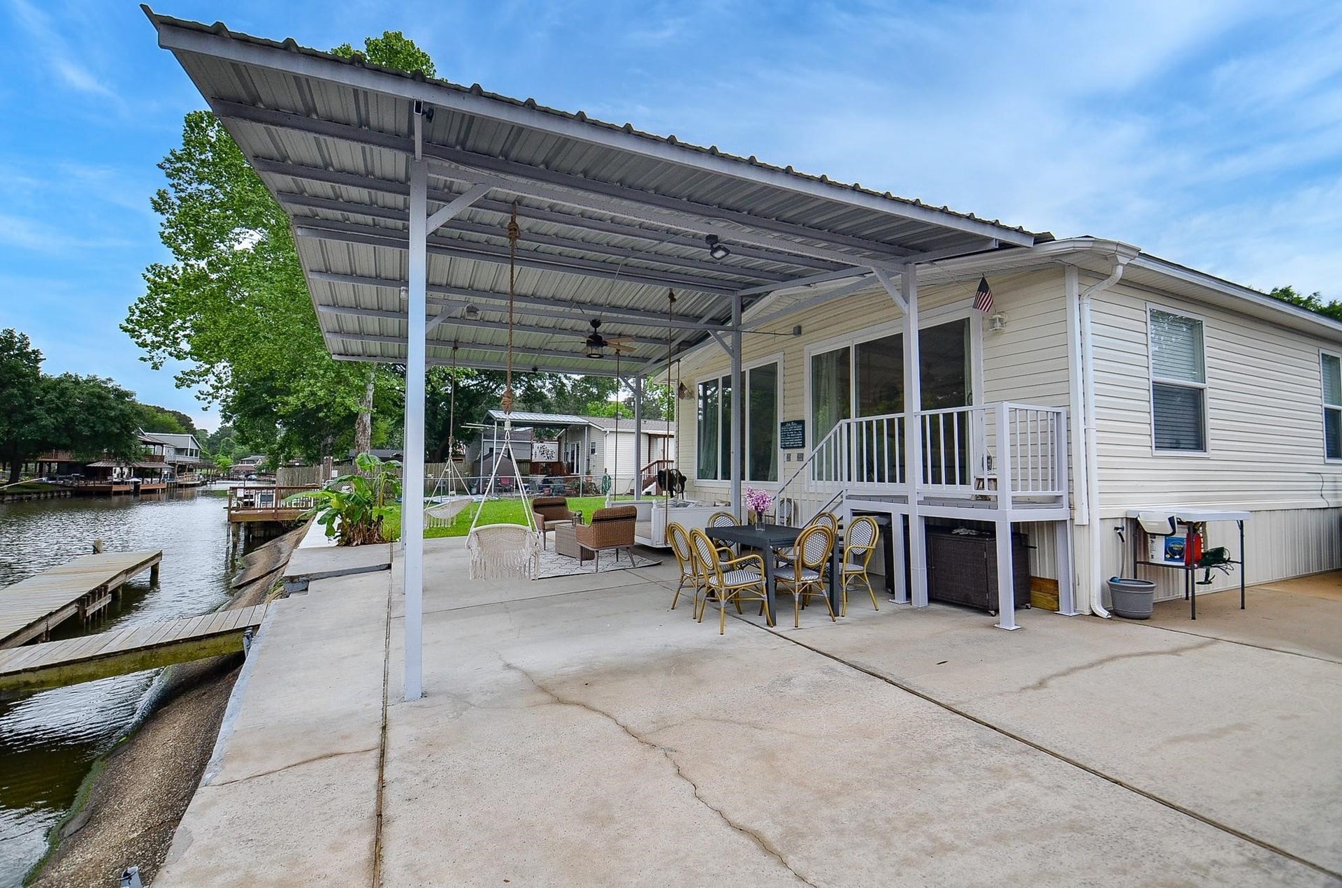 14186 & 14184 Shadow Bay Drive, Willis, TX 77318