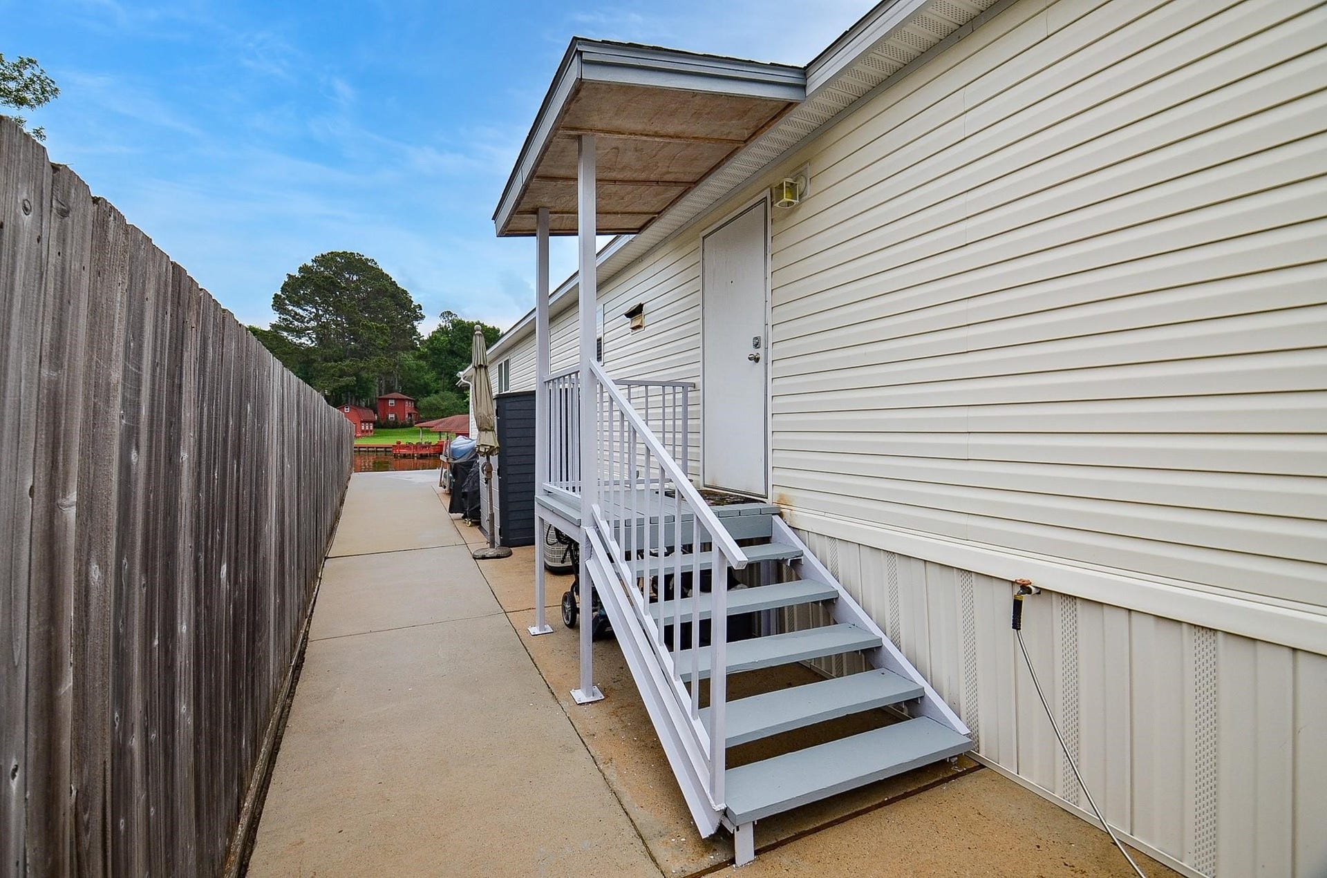 14186 & 14184 Shadow Bay Drive, Willis, TX 77318