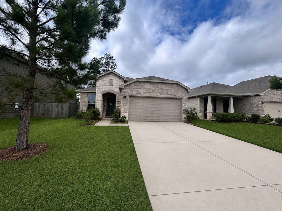Property photo for 118 Ashwood Glade Drive, Conroe, TX