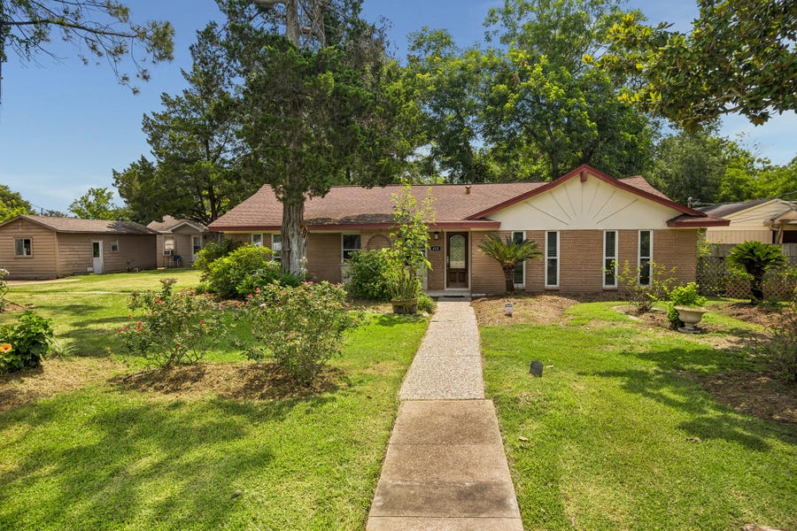 Property photo for 413 Mebane Lane, Rosenberg, TX