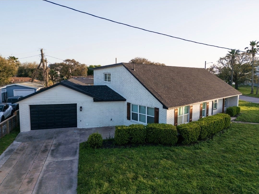 1402 Bayou Shore Drive, Galveston, TX 77551 1402 Bayou Shore Drive, Galveston, TX 77551