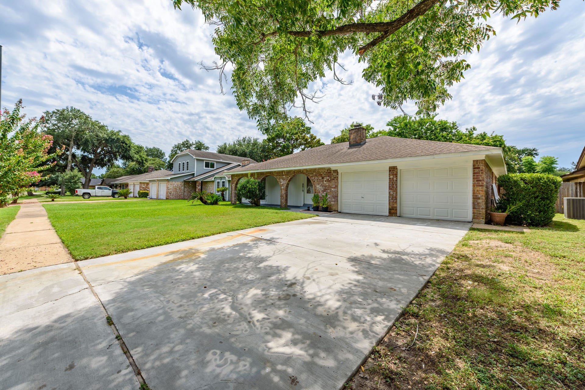 8819 Stone Brook Lane, Houston, TX 77040