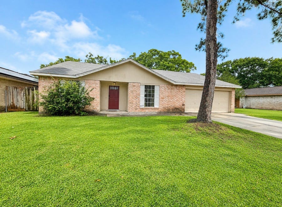 Property photo for 17234 Heritage Bay Drive, Webster, TX