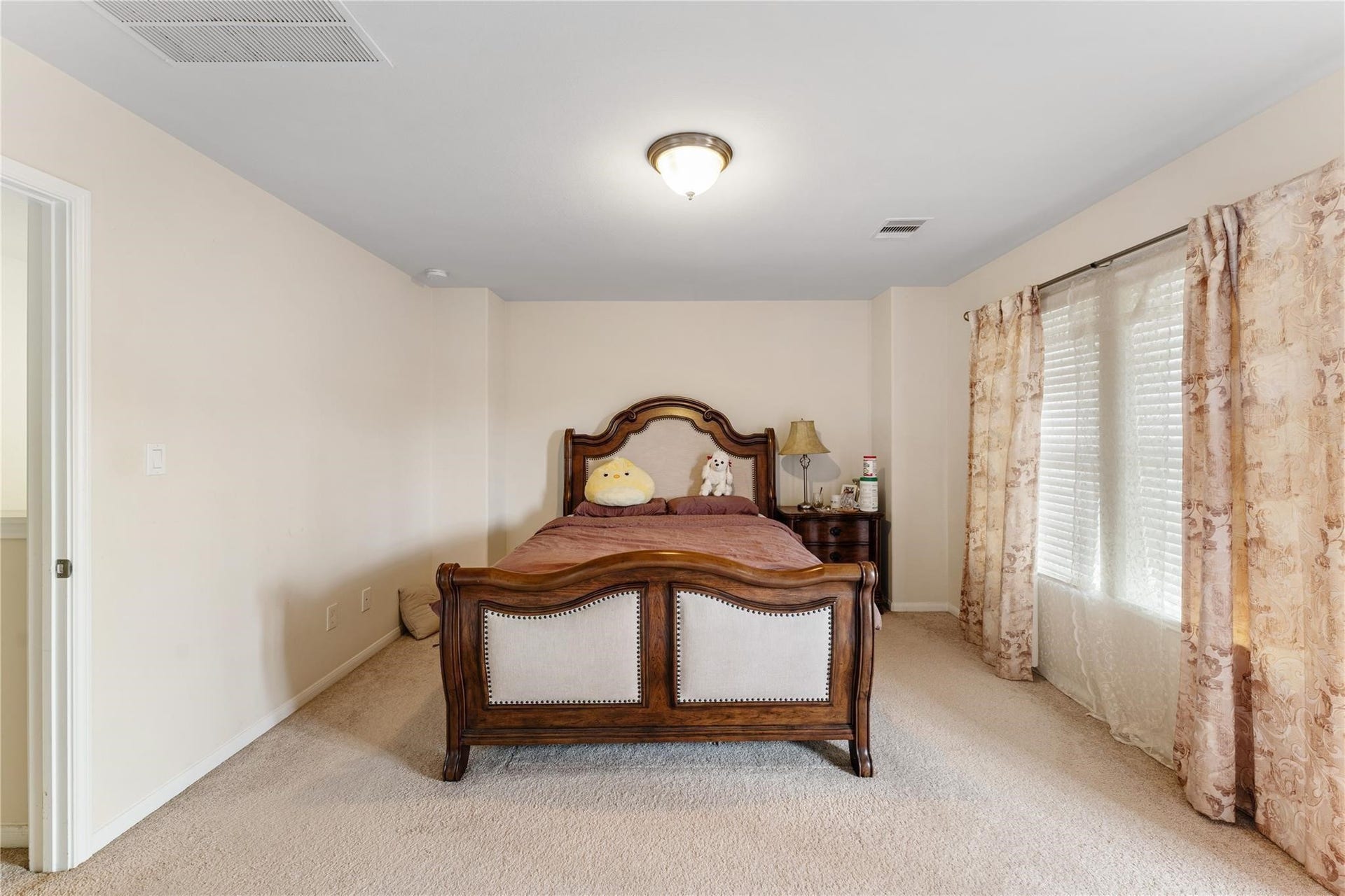 7255 Autumn Sun Drive, Houston, TX 77083 7255 Autumn Sun Drive, Houston, TX 77083