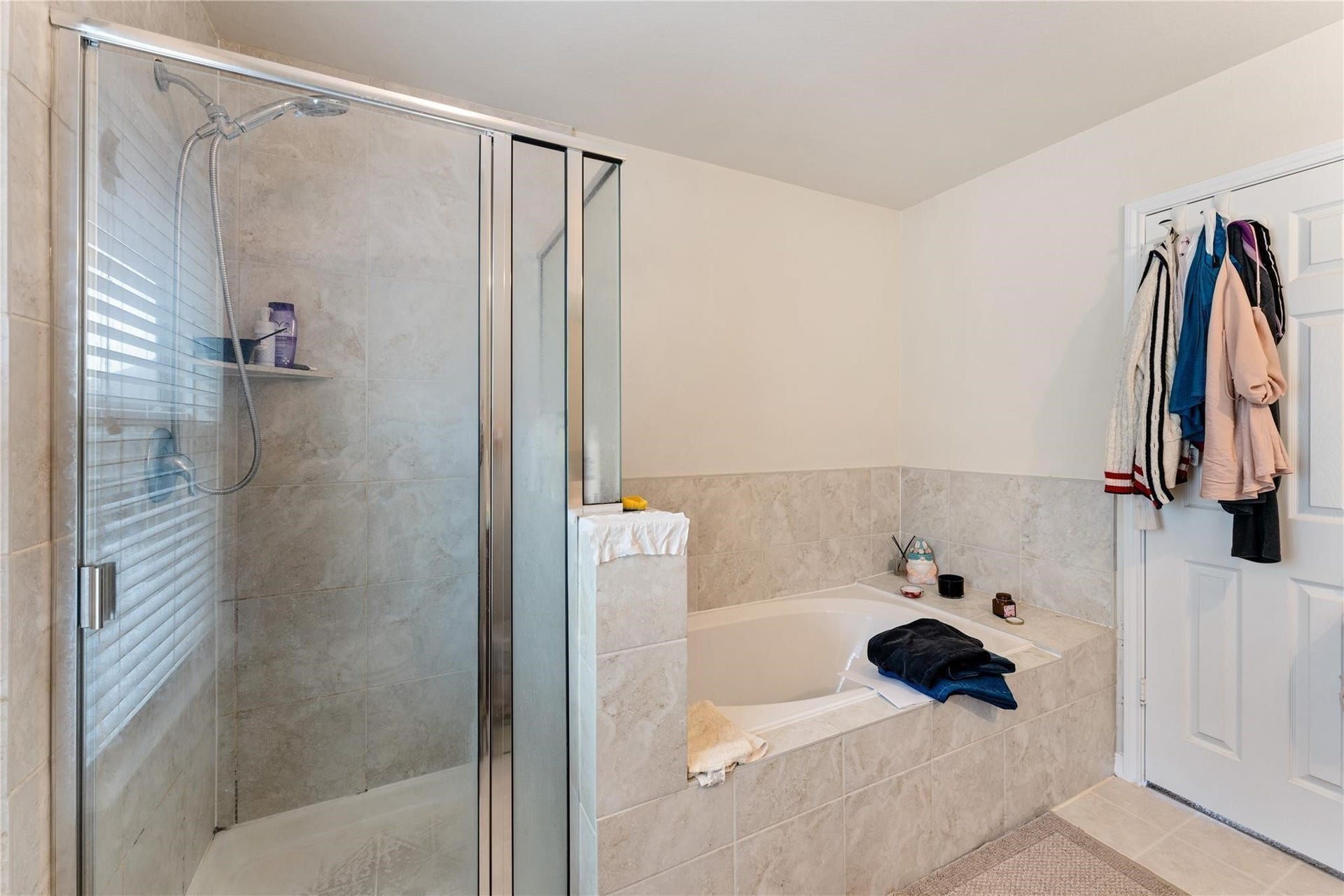 7255 Autumn Sun Drive, Houston, TX 77083 7255 Autumn Sun Drive, Houston, TX 77083