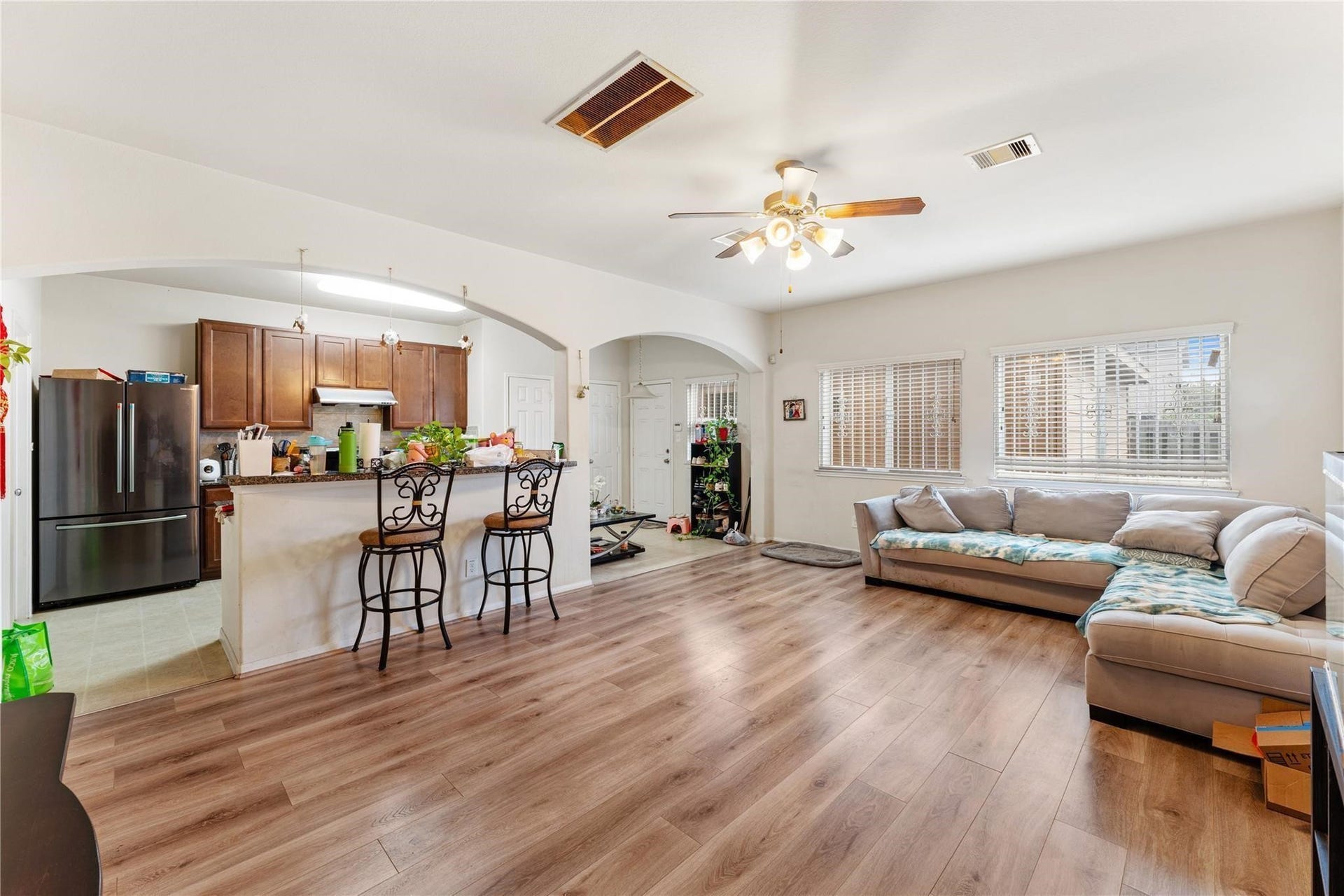 7255 Autumn Sun Drive, Houston, TX 77083 7255 Autumn Sun Drive, Houston, TX 77083
