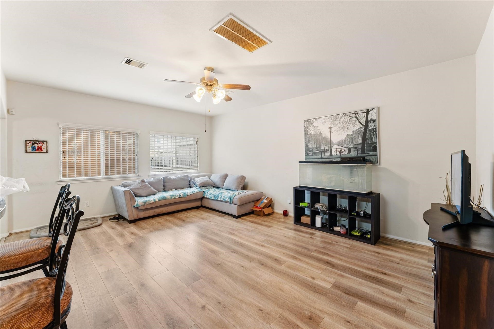 7255 Autumn Sun Drive, Houston, TX 77083 7255 Autumn Sun Drive, Houston, TX 77083