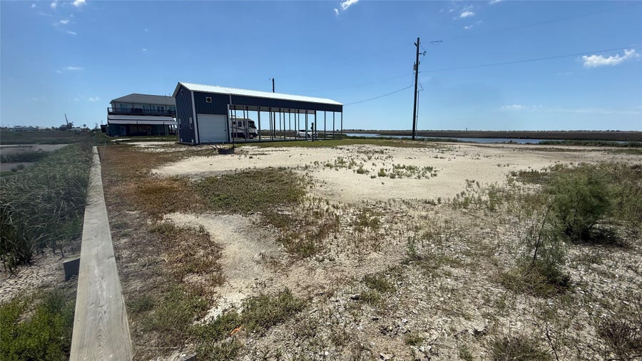 Property photo for 1326 N Tinkle Lane, Crystal Beach, TX