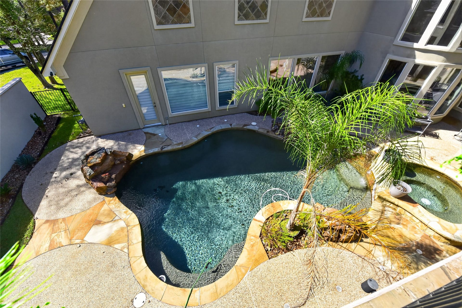 3111 Bentwater Drive, Montgomery, TX 77356