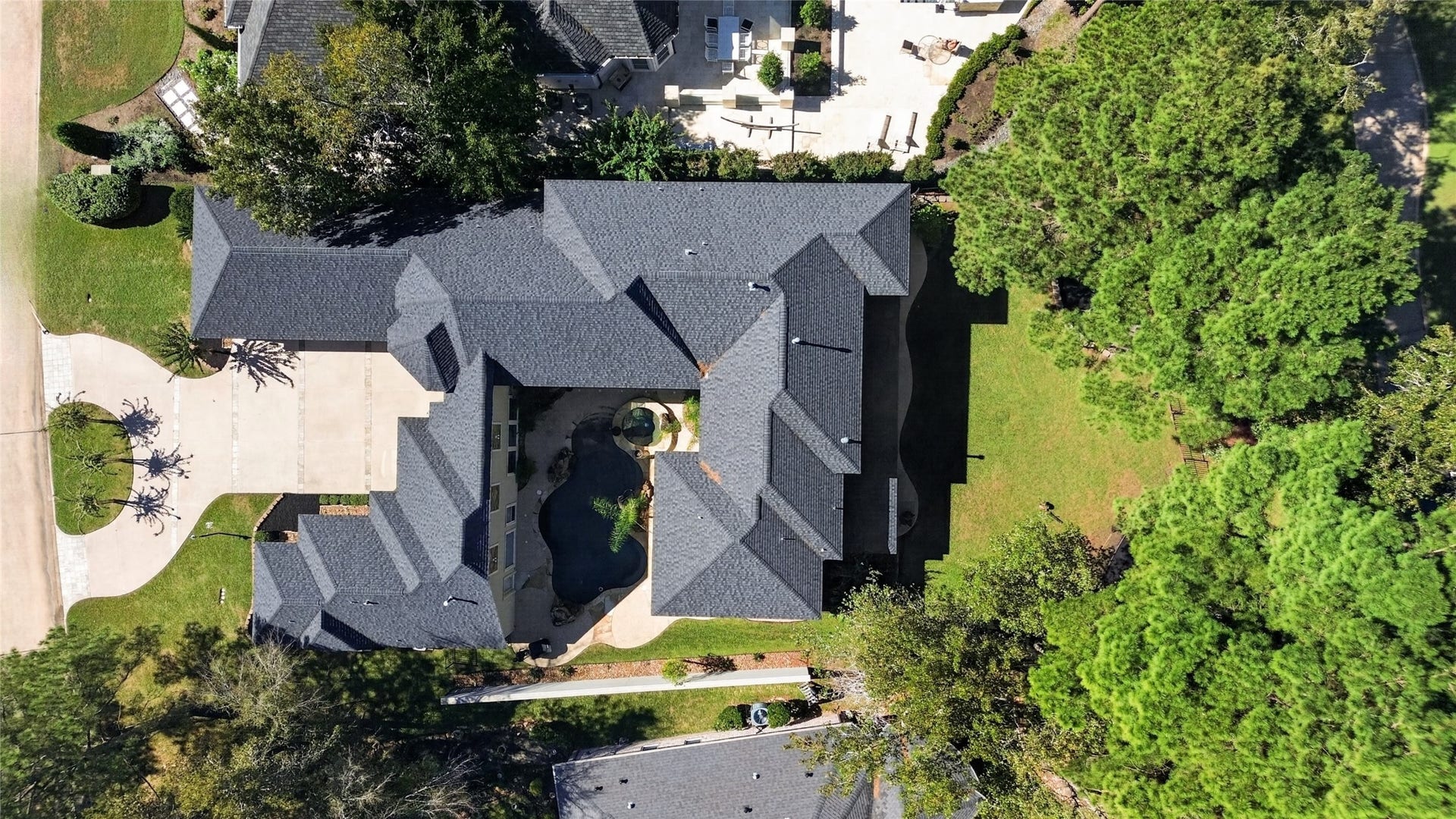 3111 Bentwater Drive, Montgomery, TX 77356