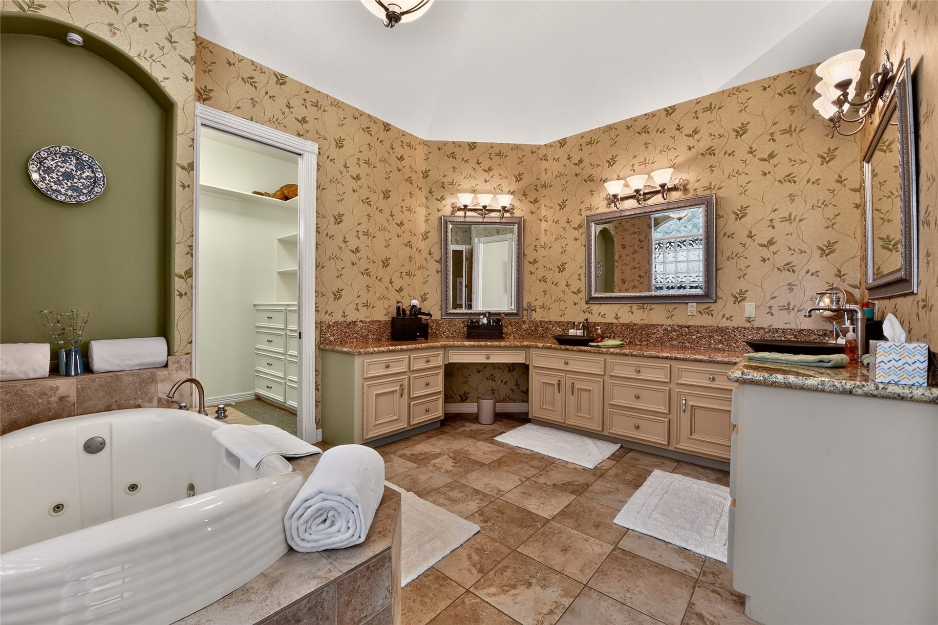 3111 Bentwater Drive, Montgomery, TX 77356