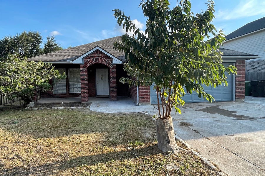 Property photo for 8010 Arrowhead Lane, Houston, TX