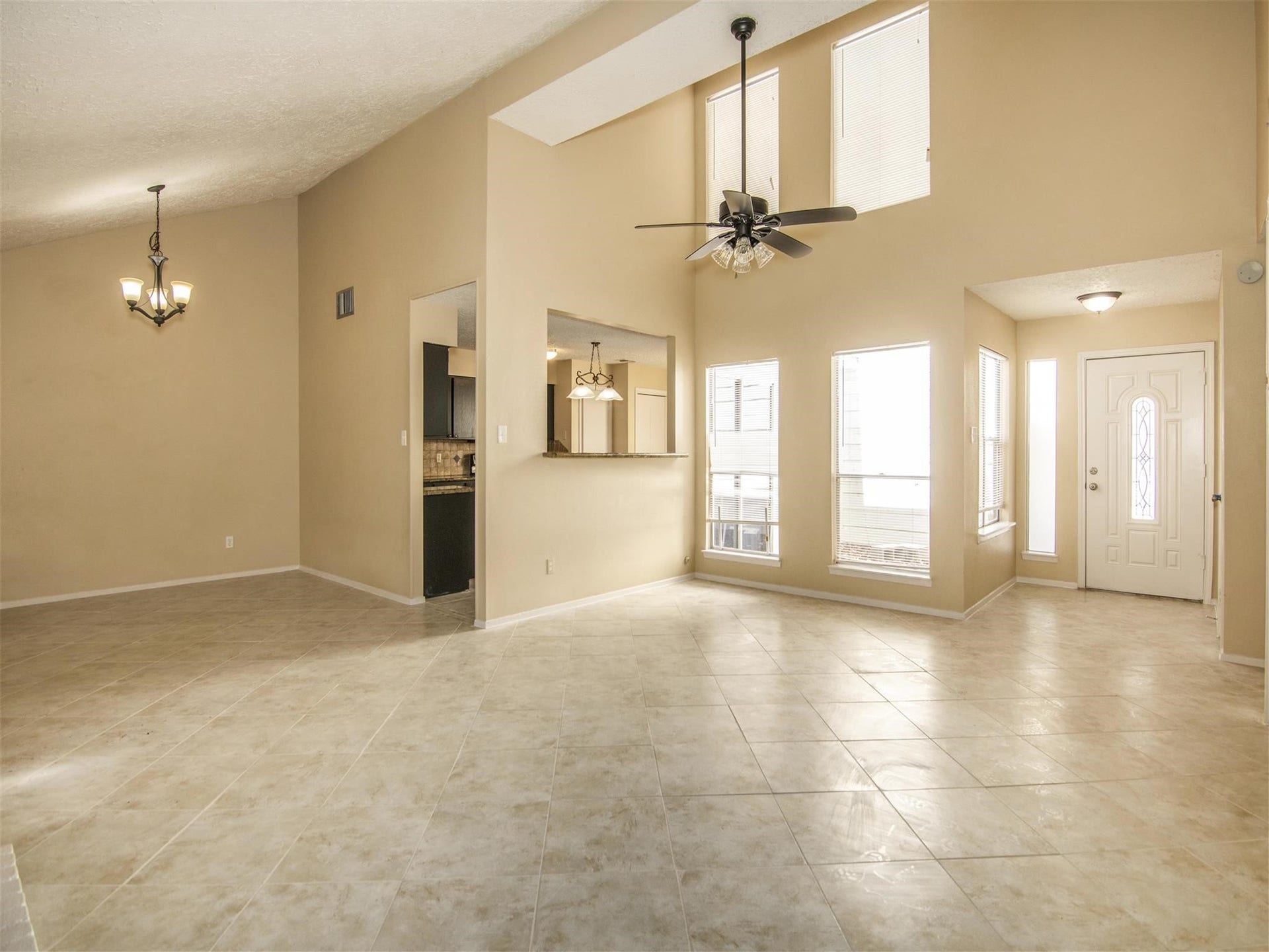 6924 Foxmont Lane, Humble, TX 77338