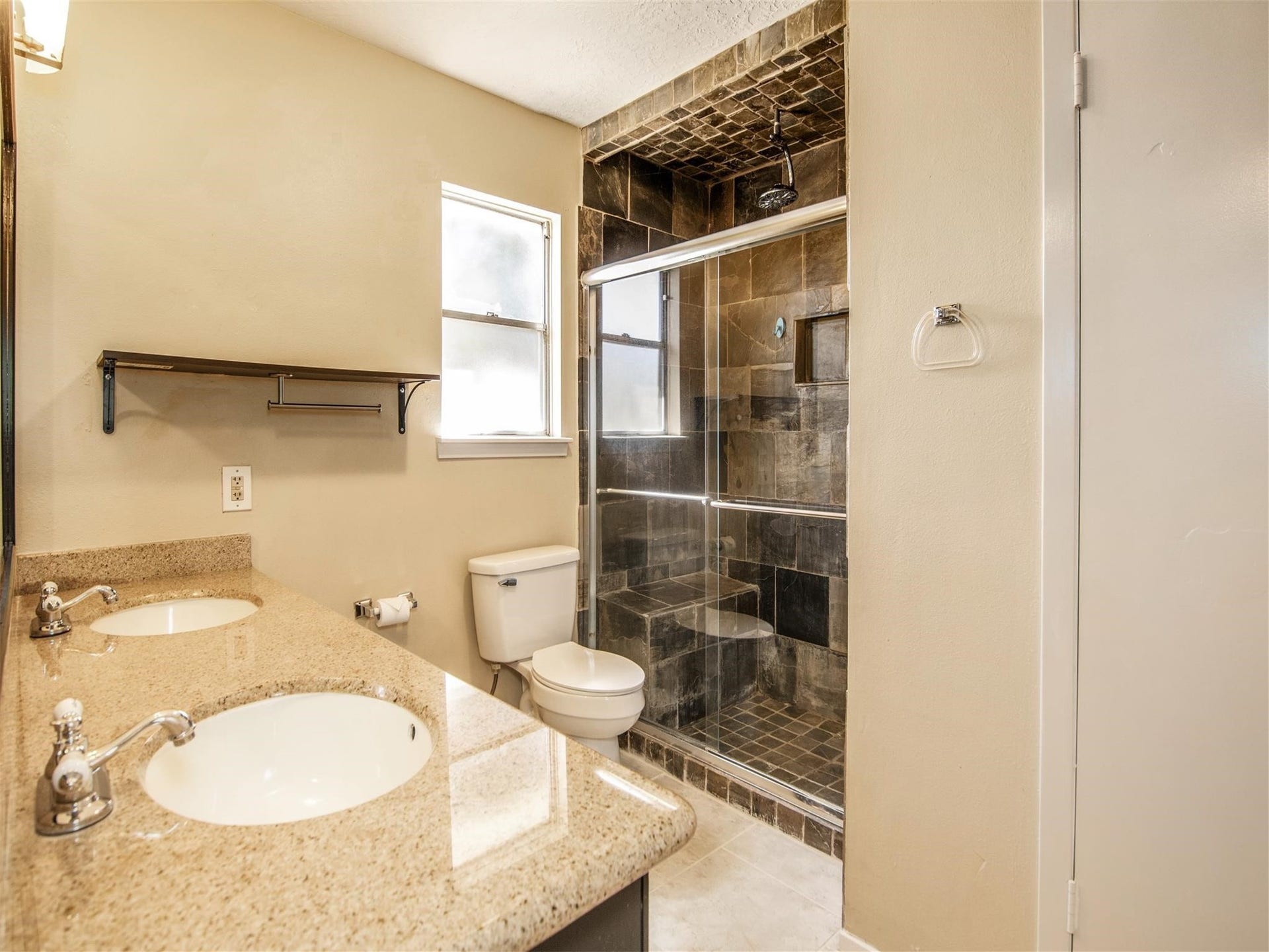 6924 Foxmont Lane, Humble, TX 77338