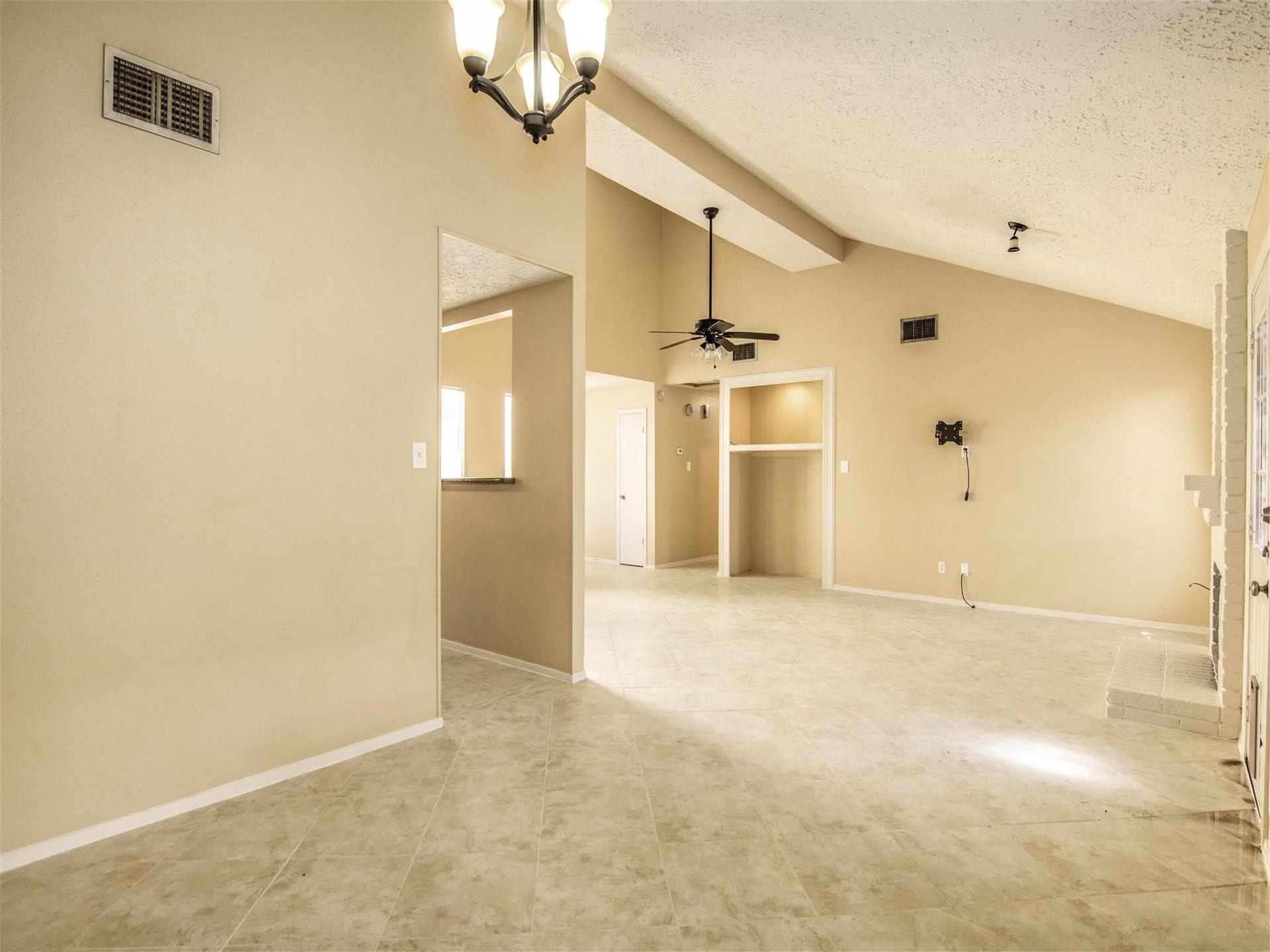 6924 Foxmont Lane, Humble, TX 77338