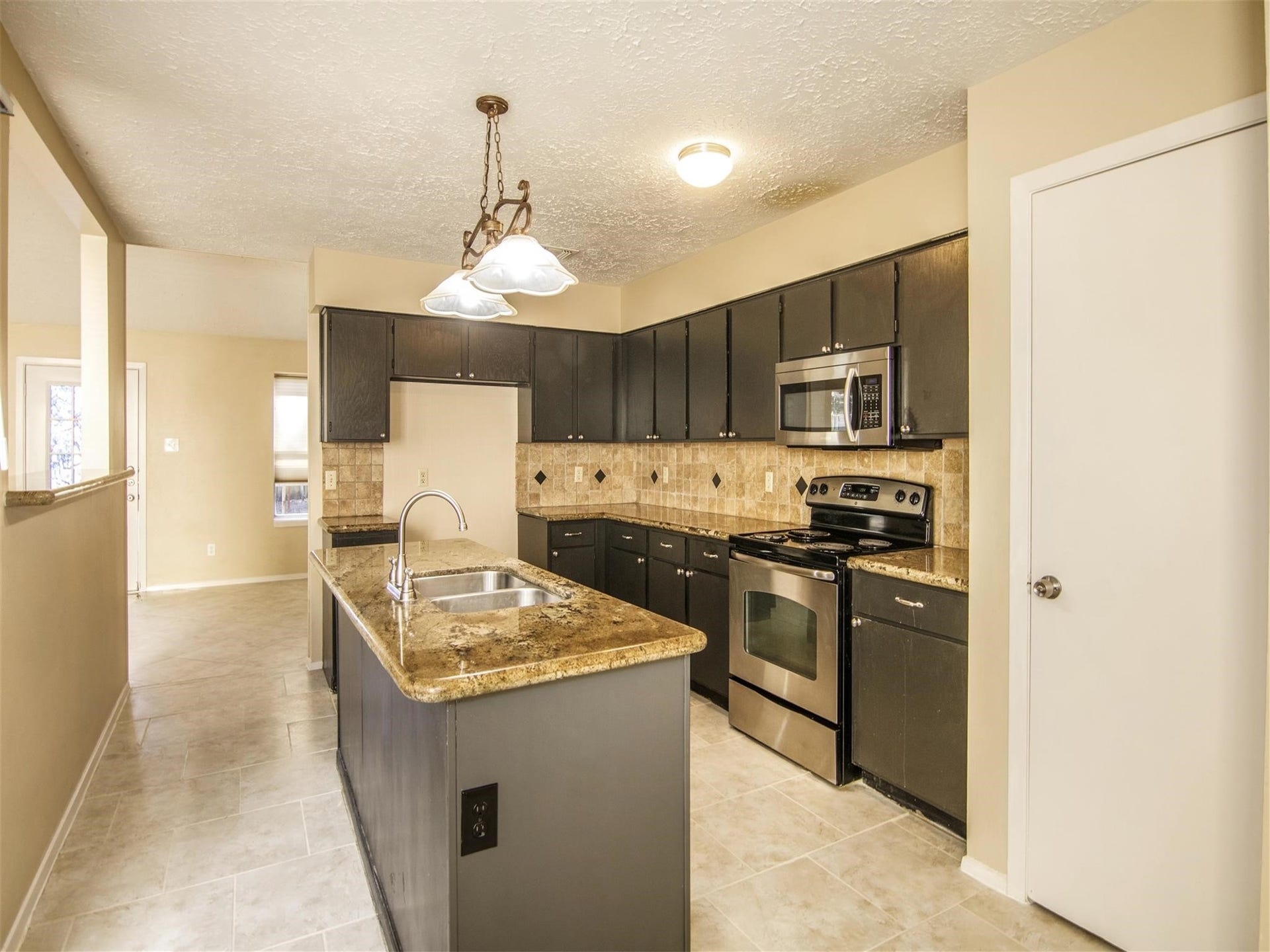 6924 Foxmont Lane, Humble, TX 77338