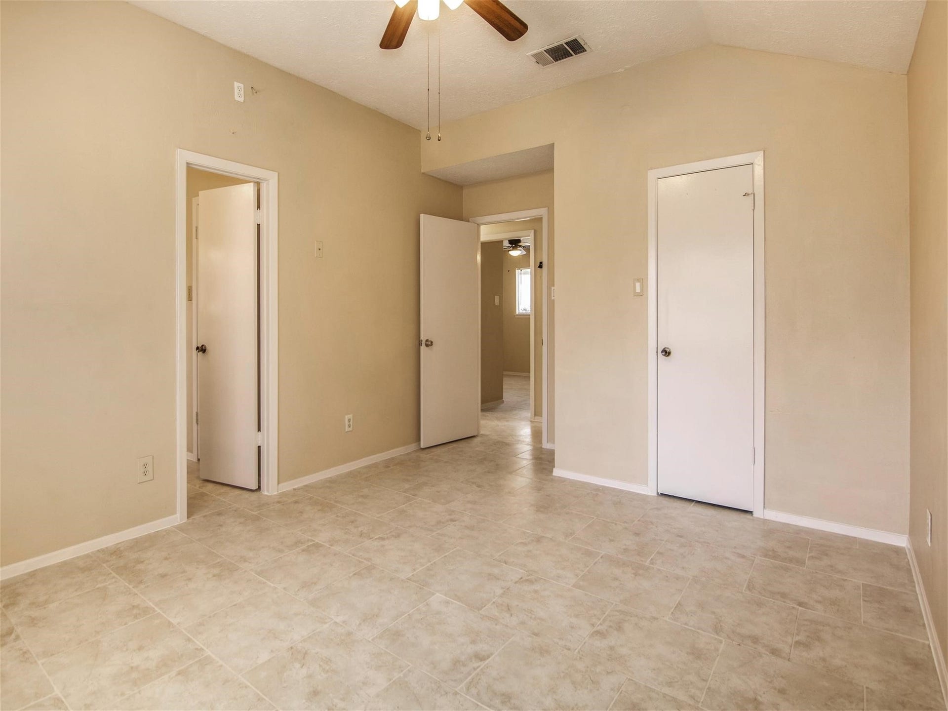 6924 Foxmont Lane, Humble, TX 77338