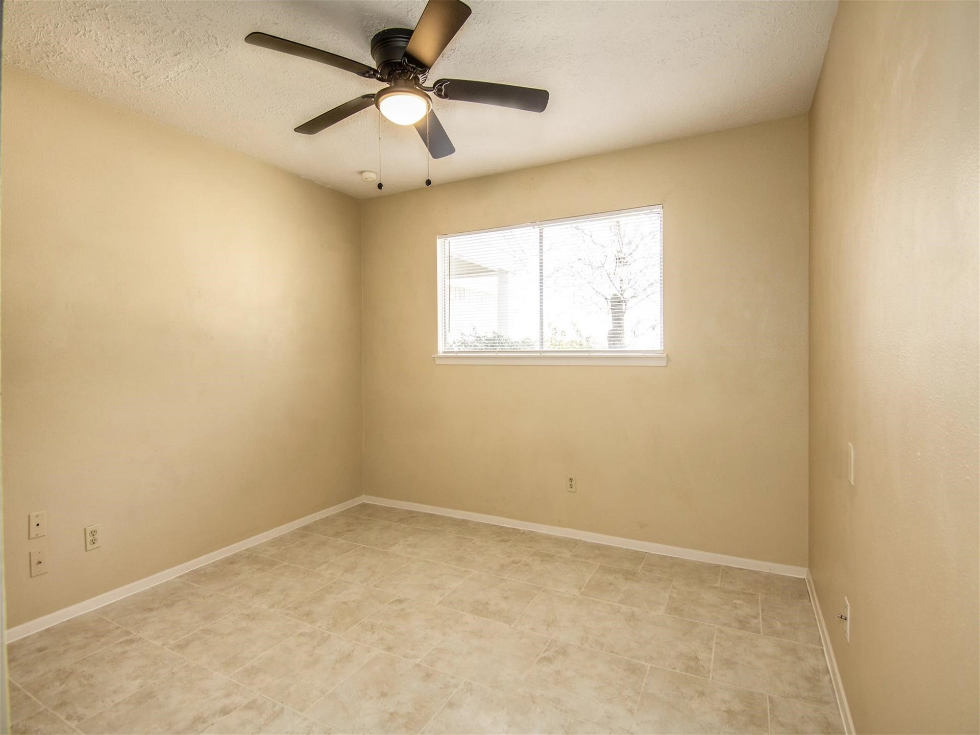 6924 Foxmont Lane, Humble, TX 77338