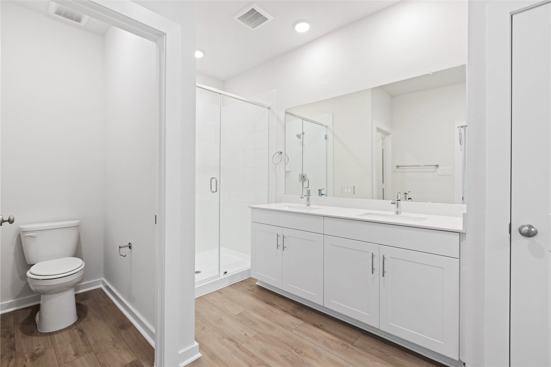 2916 Newloch Lane, Pearland, TX 77584 2916 Newloch Lane, Pearland, TX 77584