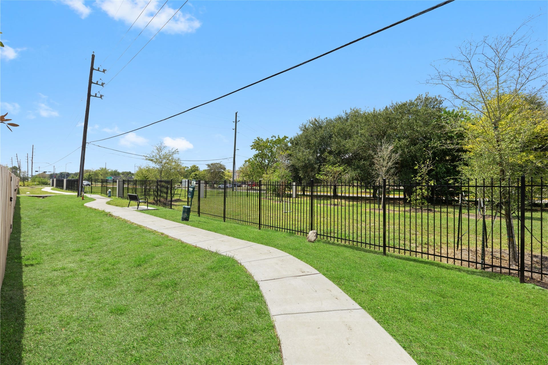 2916 Newloch Lane, Pearland, TX 77584 Community Walking Trail