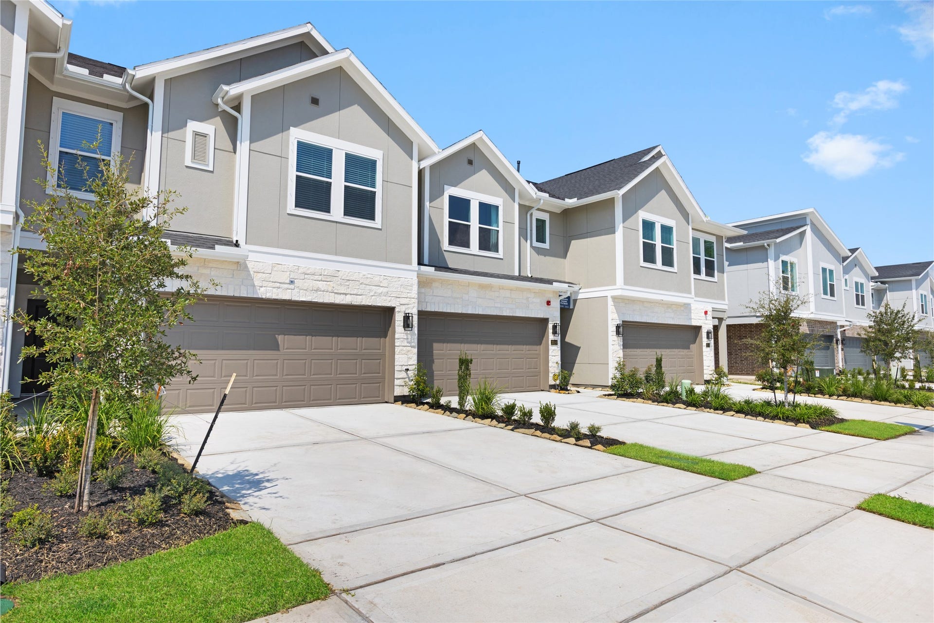 2916 Newloch Lane, Pearland, TX 77584 2916 Newloch Lane, Pearland, TX 77584