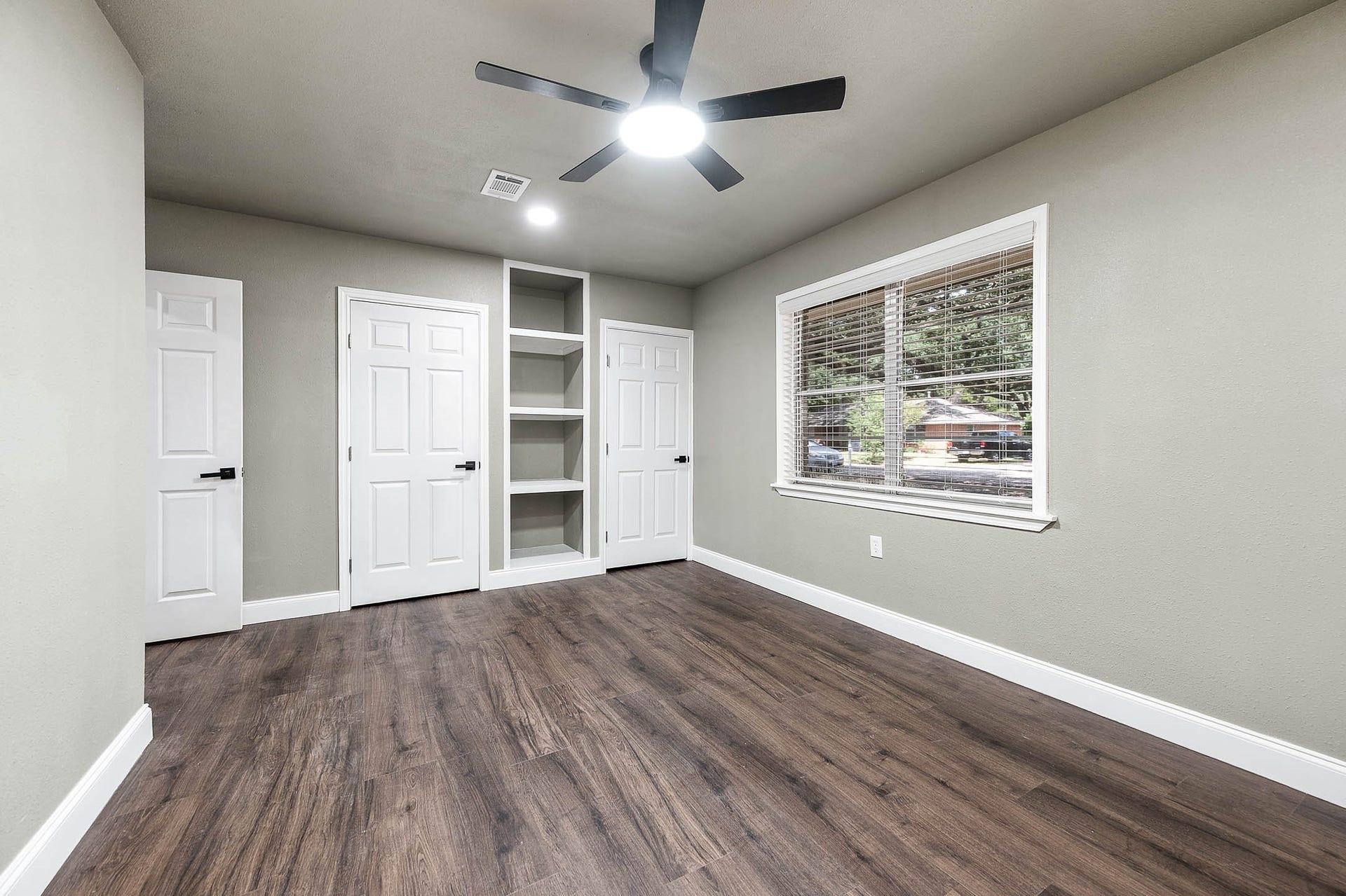 717 Cedar Lawn Drive, Alvin, TX 77511 3rd Bedroom