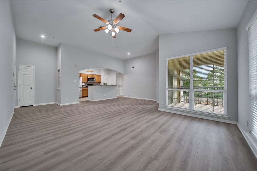 Property photo for 6607 Lake Woodlands Drive, #333, The Woodlands, TX