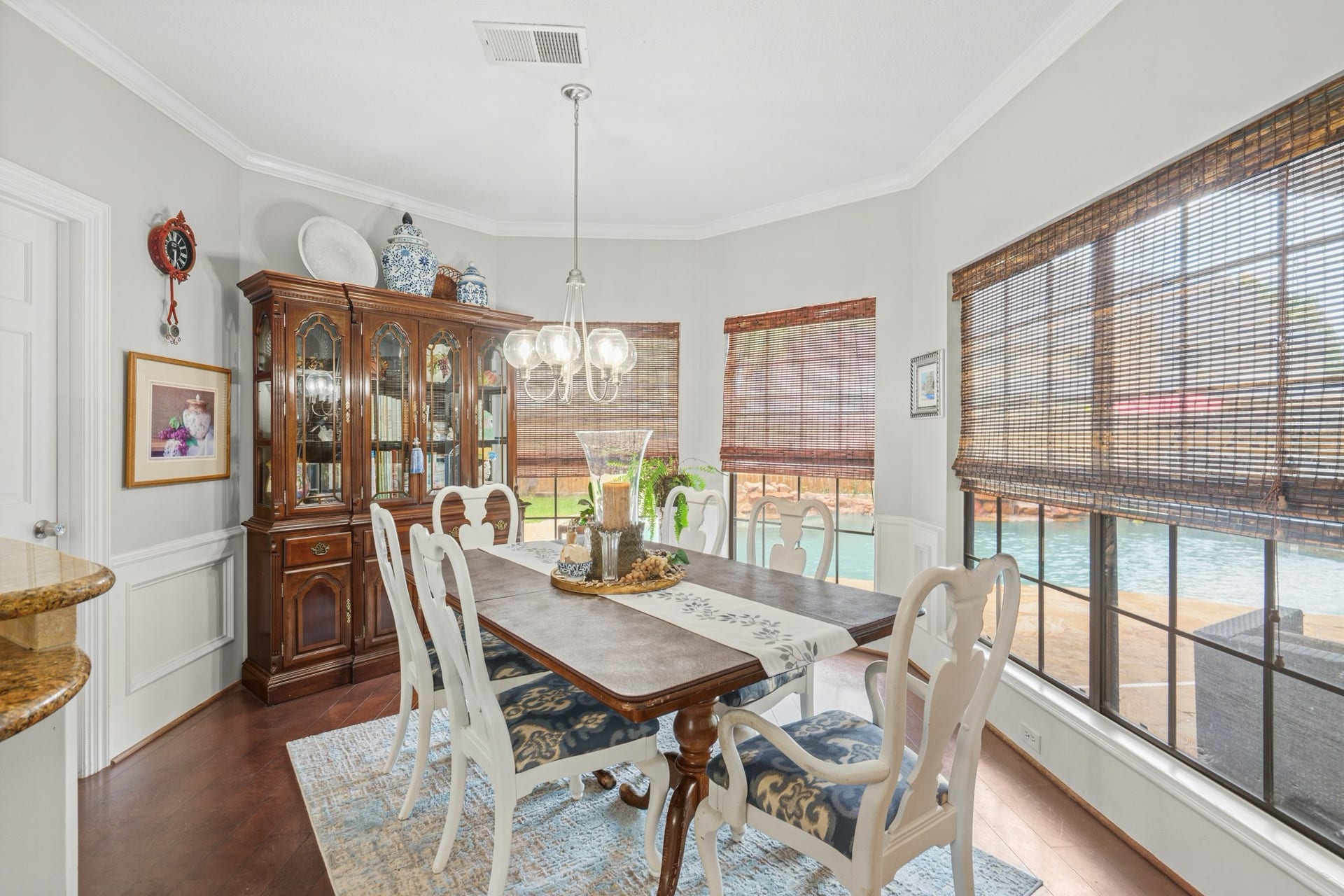 Breakfast area full of natural light