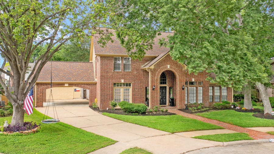 Property photo for 2222 Mossy Glen Court, Richmond, TX