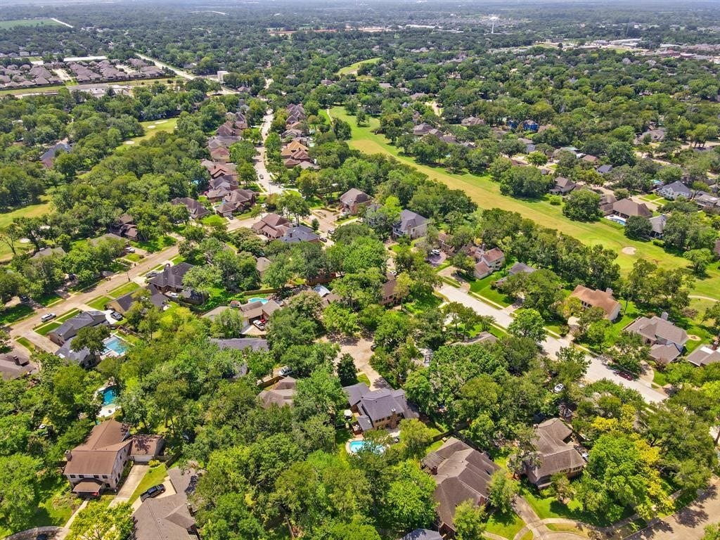 2222 Mossy Glen Court, Richmond, TX 77406