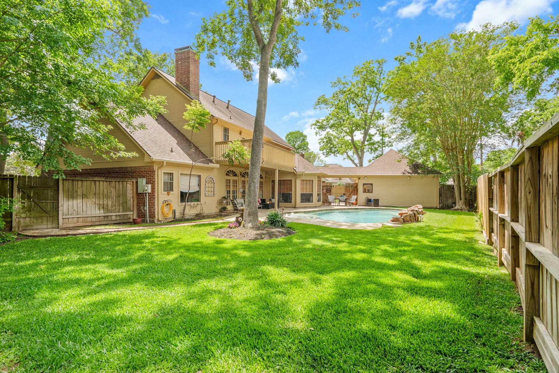 2222 Mossy Glen Court, Richmond, TX 77406