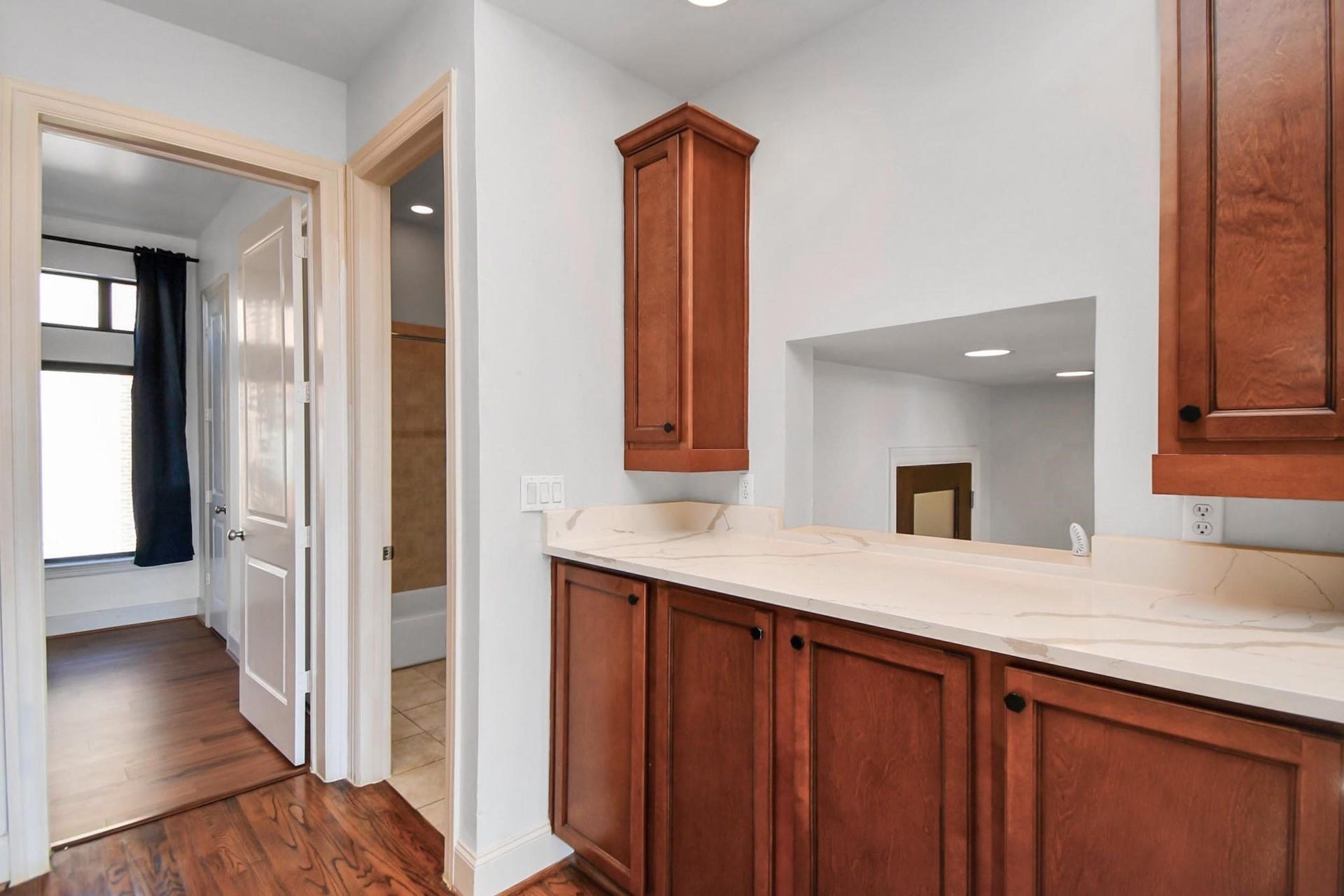 1908 Winter Street, Houston, TX 77007 1908 Winter Street, Houston, TX 77007