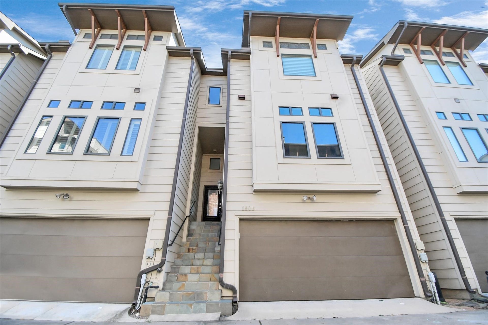 1908 Winter Street, Houston, TX 77007 1908 Winter Street, Houston, TX 77007