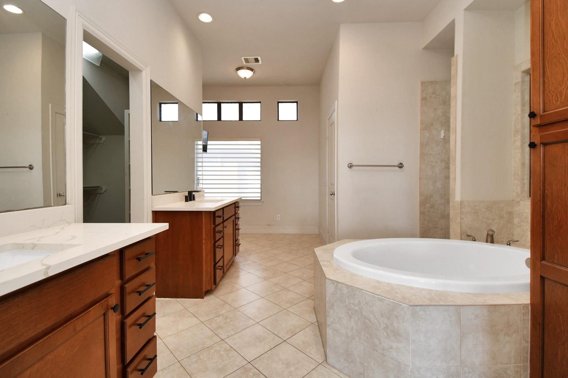 1908 Winter Street, Houston, TX 77007 1908 Winter Street, Houston, TX 77007